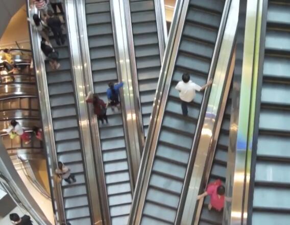 商场自动扶梯实拍片段